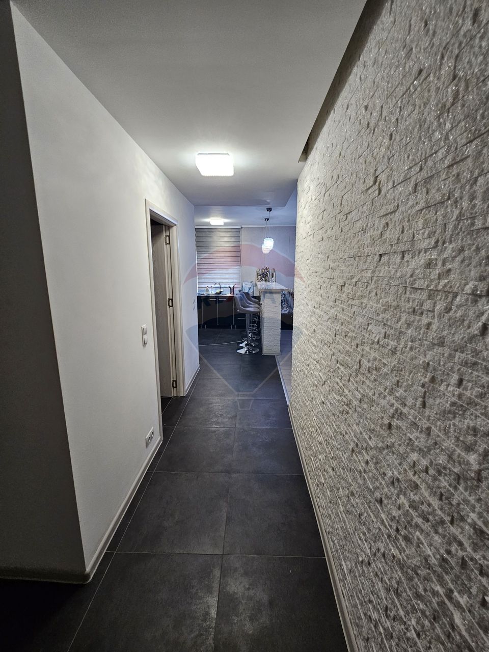 Apartament 3 camere mobilat/utilat de lux  cu terasa - 96.41 mp total!