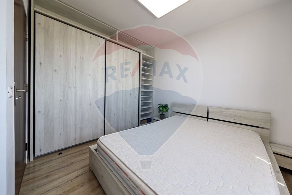 Penthouse 3 camere cu terasa, mobilat, loc parcare