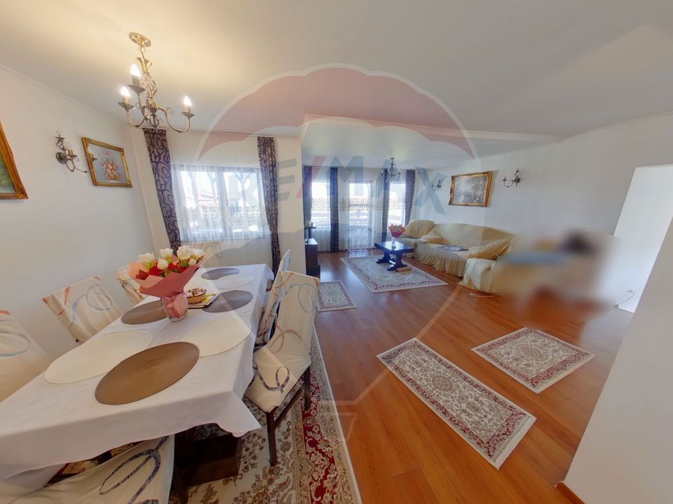 5 room House / Villa for sale