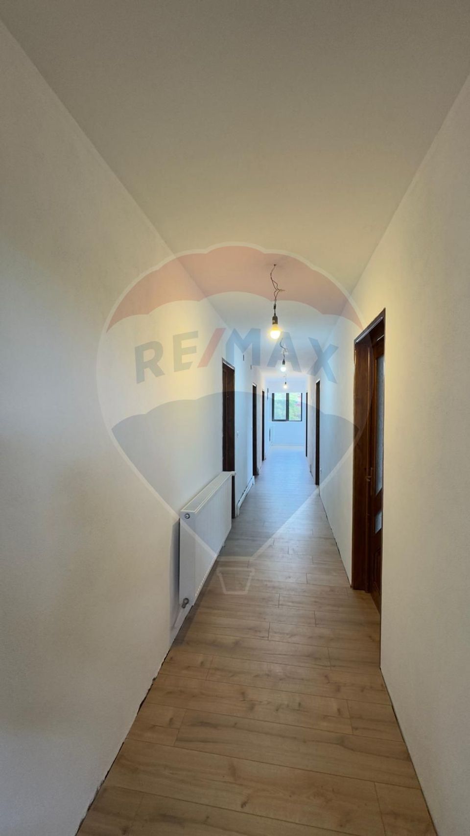 20 room House / Villa for sale