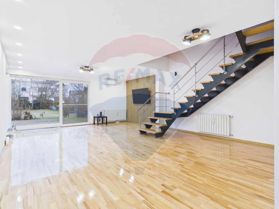 Complex Ibiza vila de inchiriat 6 camere, piscina, teren de tenis