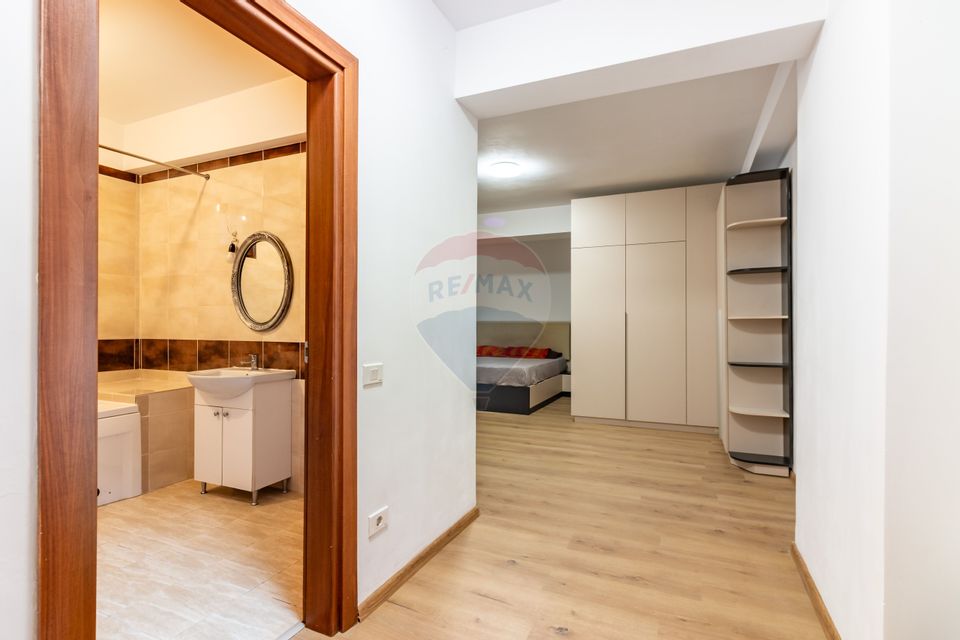 Apartament cu 4 camere si gradina proprie de vanzare/ str.  Amurgului