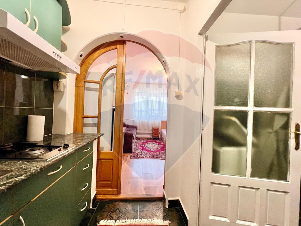 De vânzare garsonieră,în zona Rogerius, Corneliu Coposu