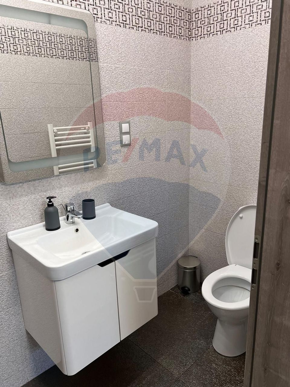 Apartament de 2 camere, mobilat modern, Bulevardul Mihai Viteazul