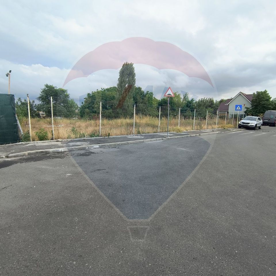 Teren cu deschidere lacul Colentina zona Doamna Ghica Fundeni