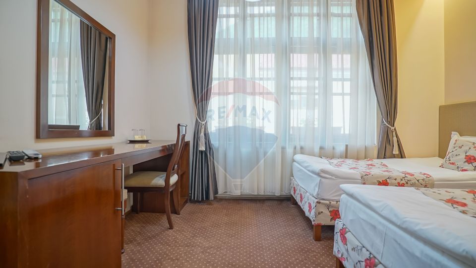 Pensiune cu vechime și prestigiu, Centrul Istoric