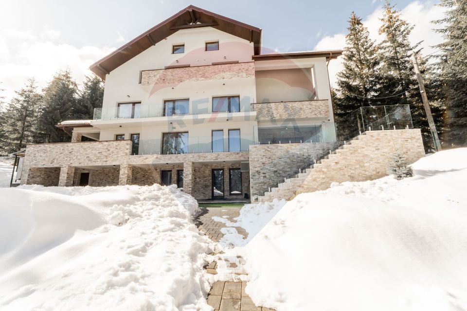 22 room Hotel / Pension for sale