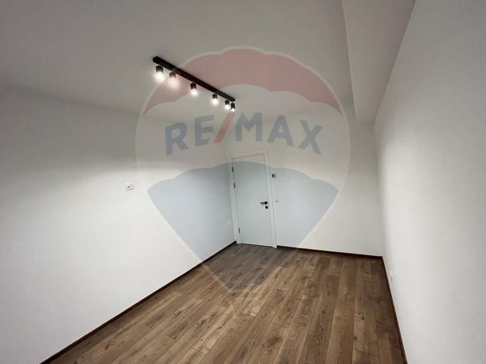 Apartament 3 camere in bloc nou de vanzare