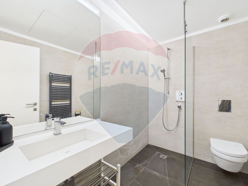 Apartament cu 3 camere si parcare in One Herastrau Park, de inchiriat