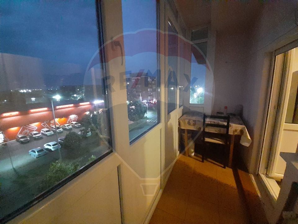 Apartament cu 2 camere de vânzare în zona Micalaca