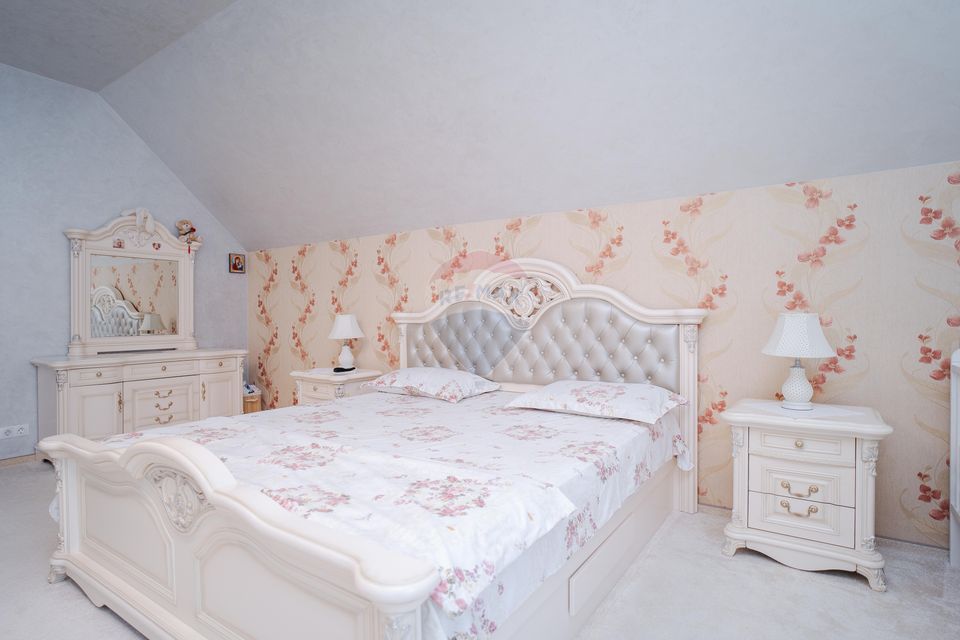 0% Comision - VILA de LUX de vânzare – Cu iaz natural