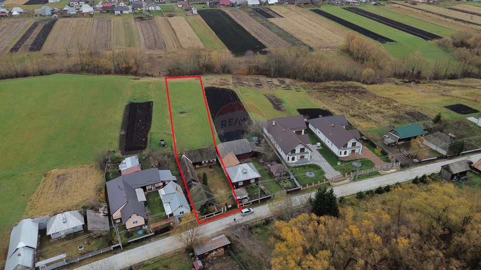 Casa cu aproape 30 de ari zona buna Fratautii Noi