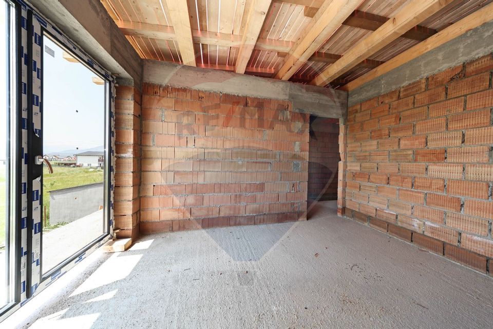 4 room House / Villa for sale