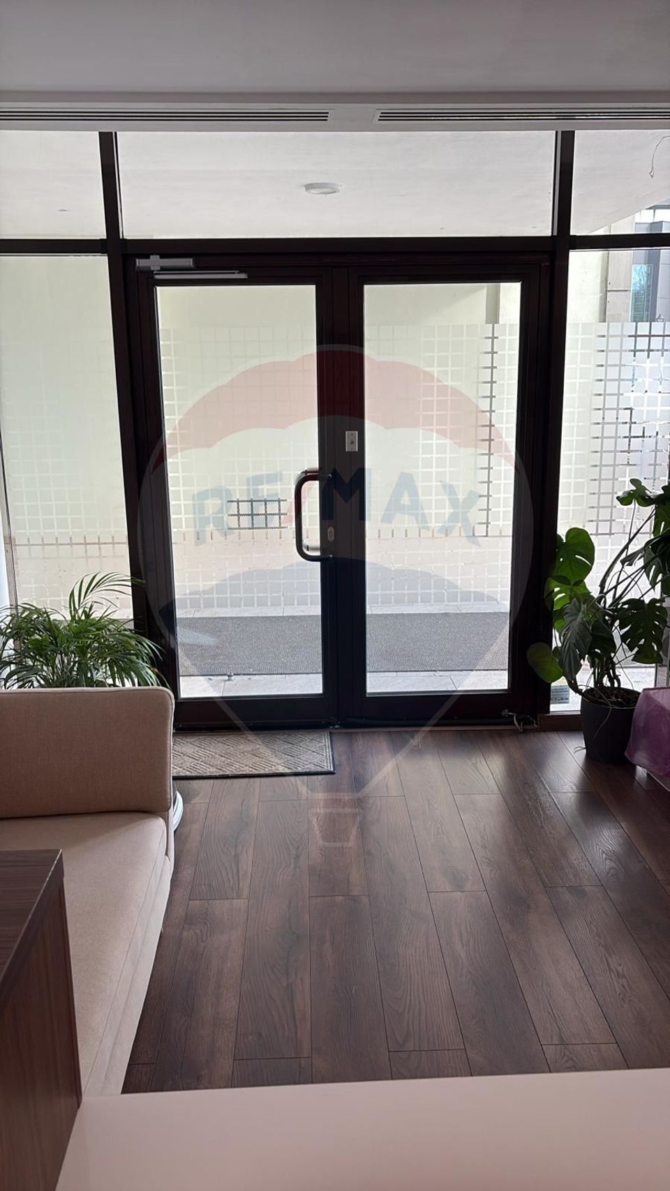 DE INCHIRIAT Spațiu comercial Bd. Unirii – 1335 mp