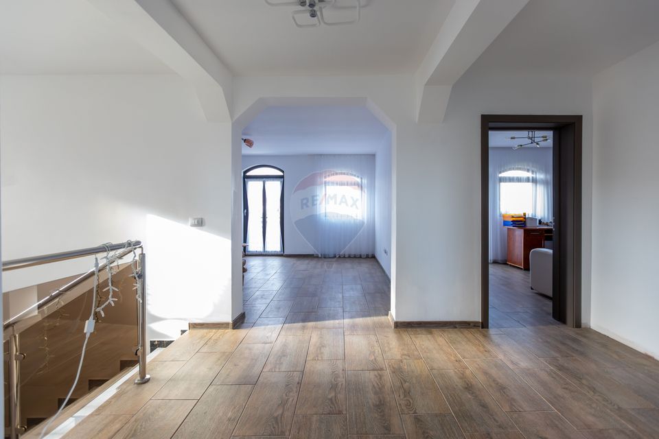 5 room House / Villa for sale