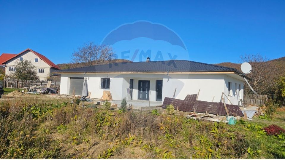 5 room House / Villa for sale