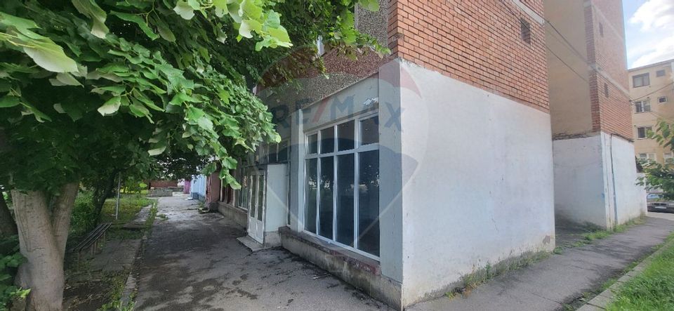 Inchiriere spațiu comercial 150 mp in Aradul Nou