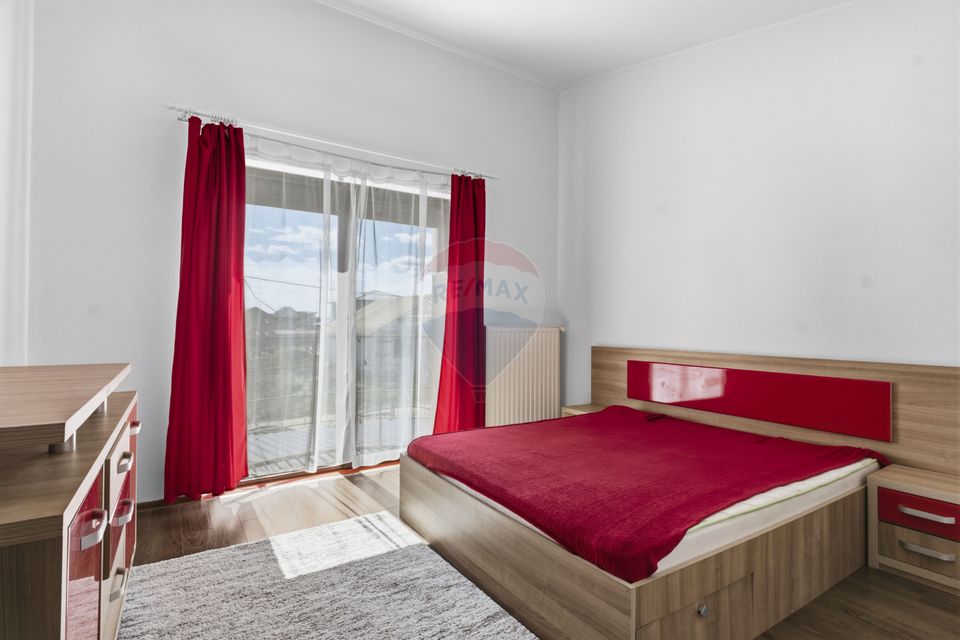 Casă cu 5 camere de inchiriat in Sofronea,Arad