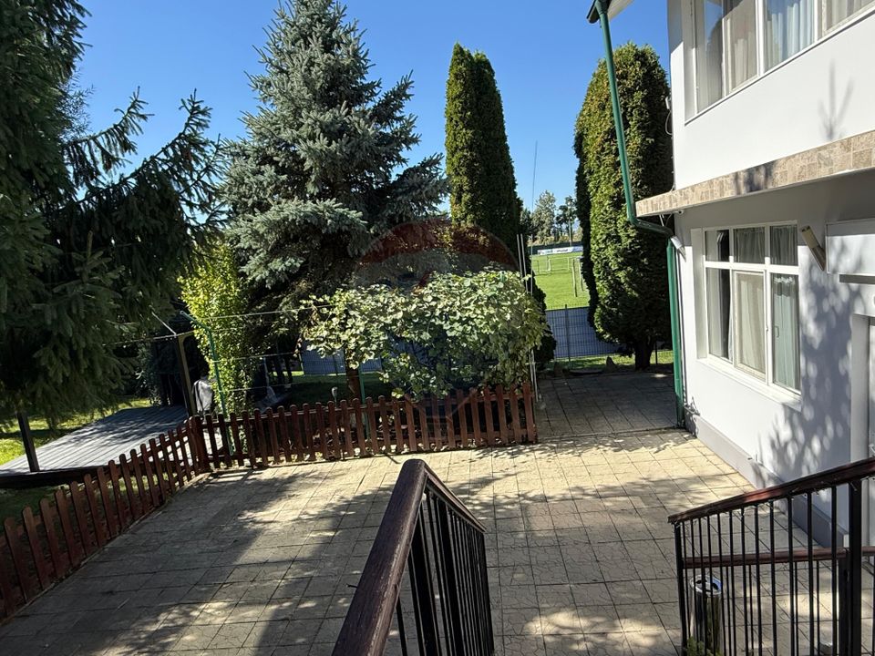 Cladire cu teren de inchiriat Bacau Calea Romanului