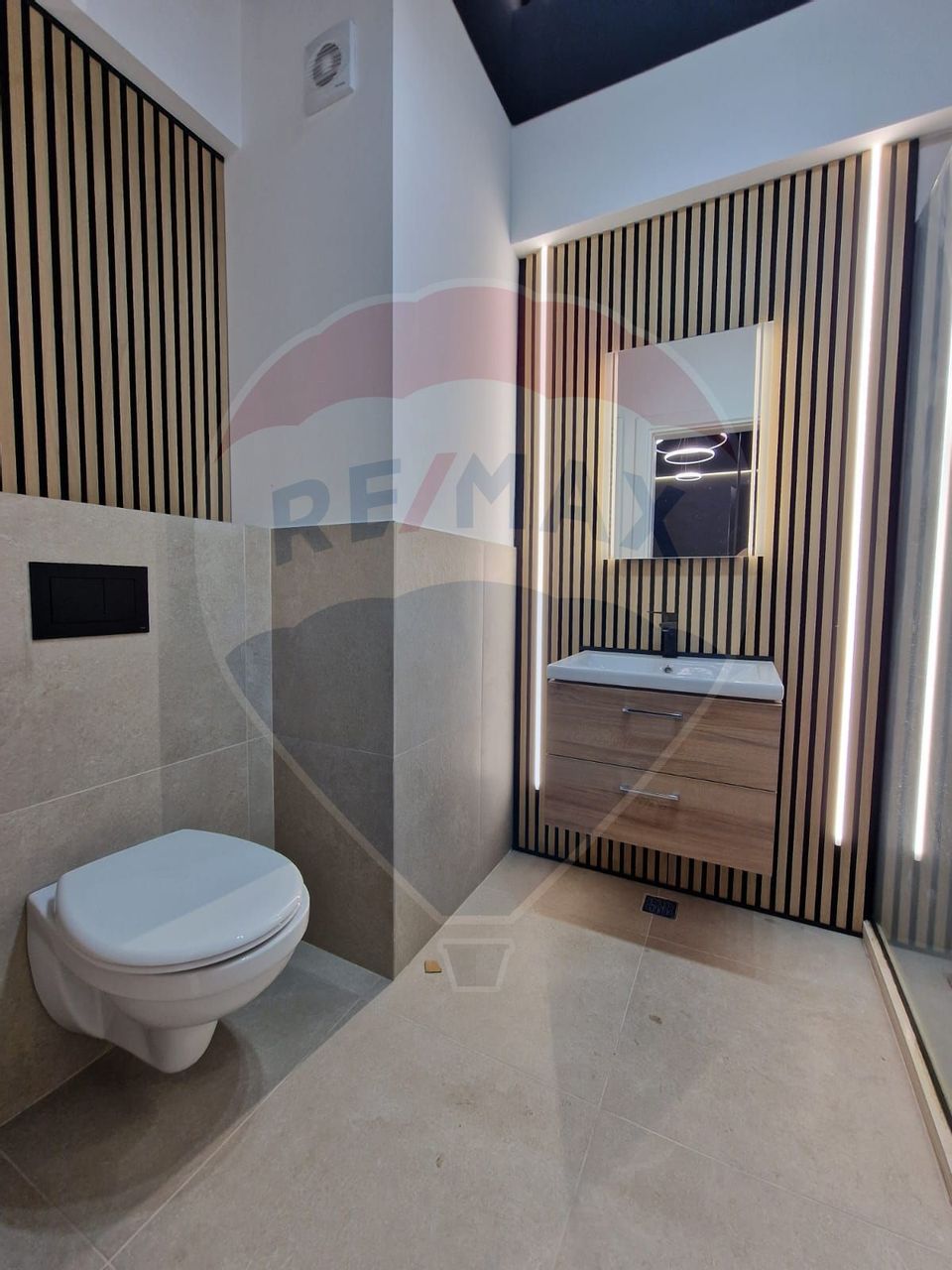 Apartament de vanzare cu 2 camere, Constanta