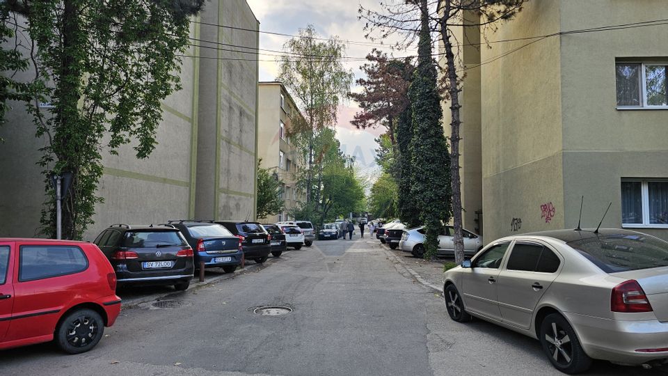Apartament cu 2 camere de vânzare George Enescu, Suceava