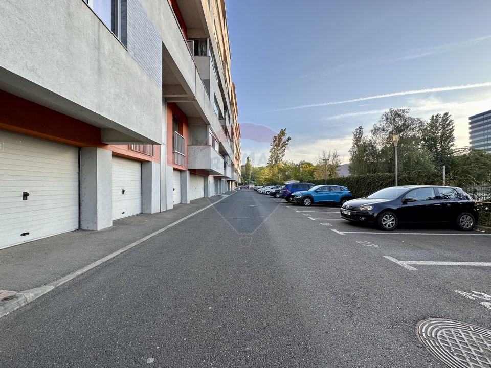 Apartament cu 4 camere de  vanzare în Quadra Residence