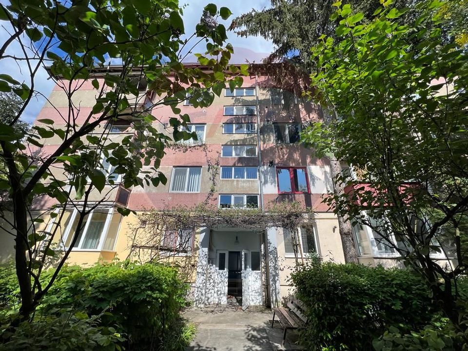 Apartament cu 2 camere, semidecomandat, Str. George Coșbuc Nr.22