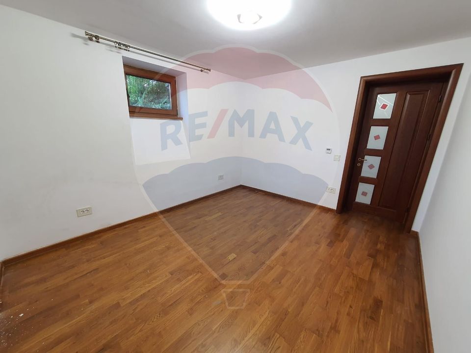 Villa / Commercial space for rent in Cotroceni