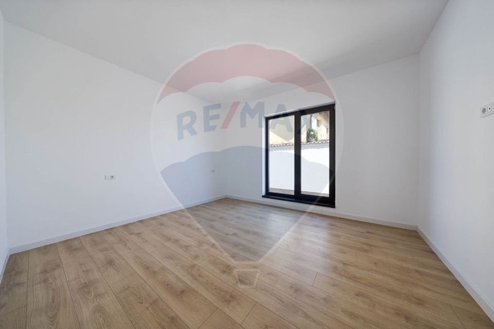 4 room House / Villa for sale