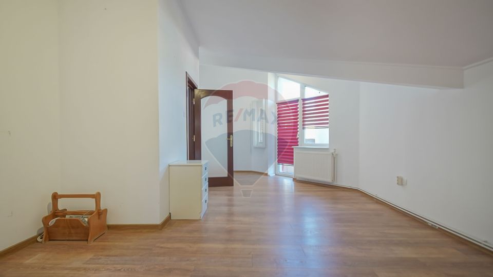 ELEGANȚĂ URBANĂ ÎN INIMA BRAȘOVULUI | PETOFI SANDOR 4B CENTRUL ISTORIC