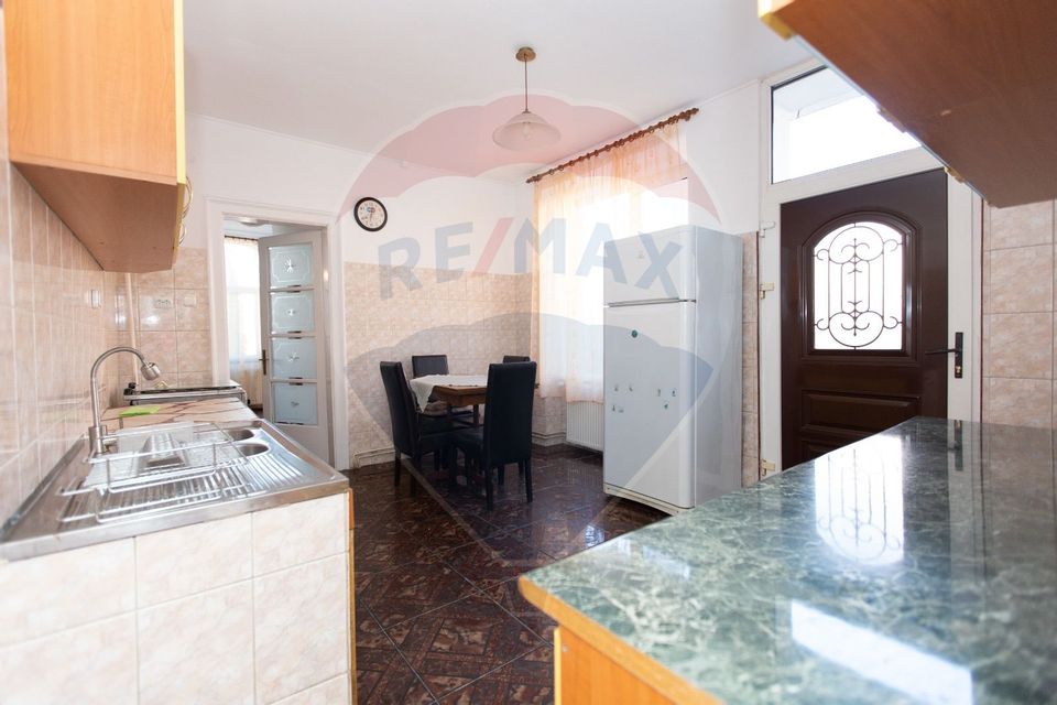 6 room House / Villa for sale, Central area