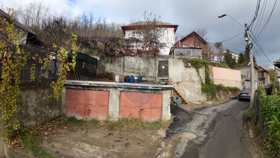 Casă / Vilă cu 5 camere de vânzare în zona Exterior Sud