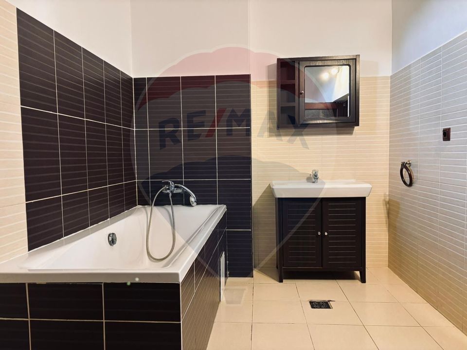 4 room House / Villa for sale