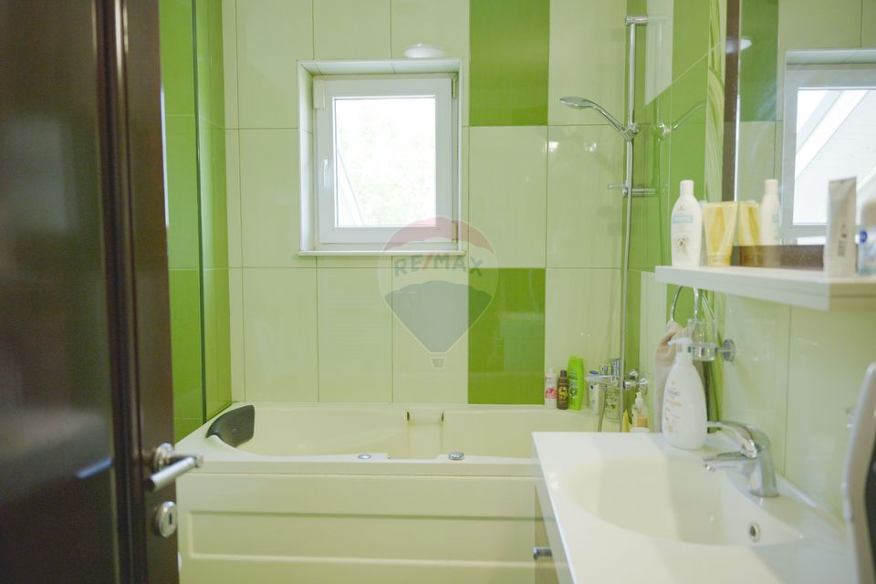 7 room House / Villa for sale