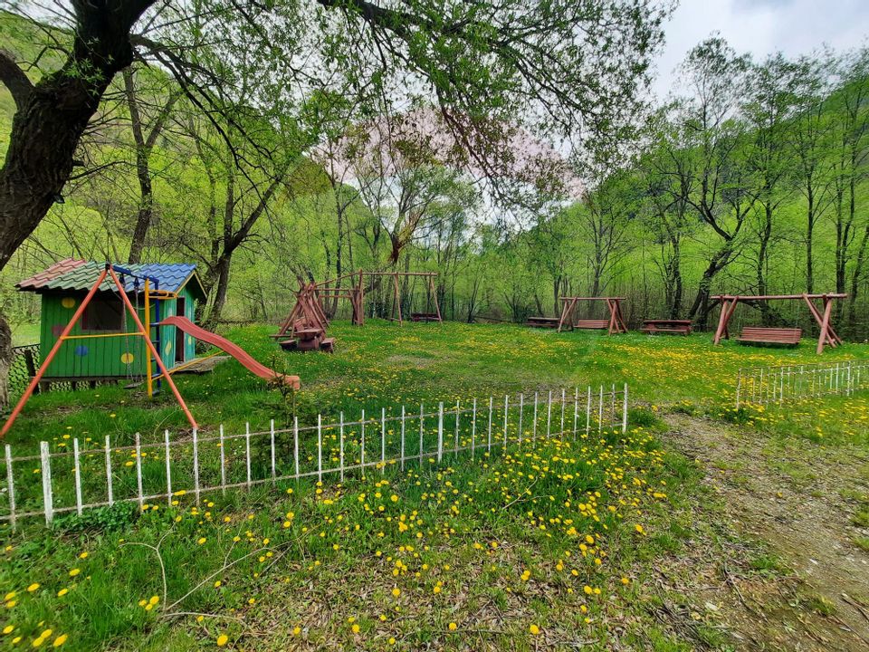 27 room Hotel / Pension for sale