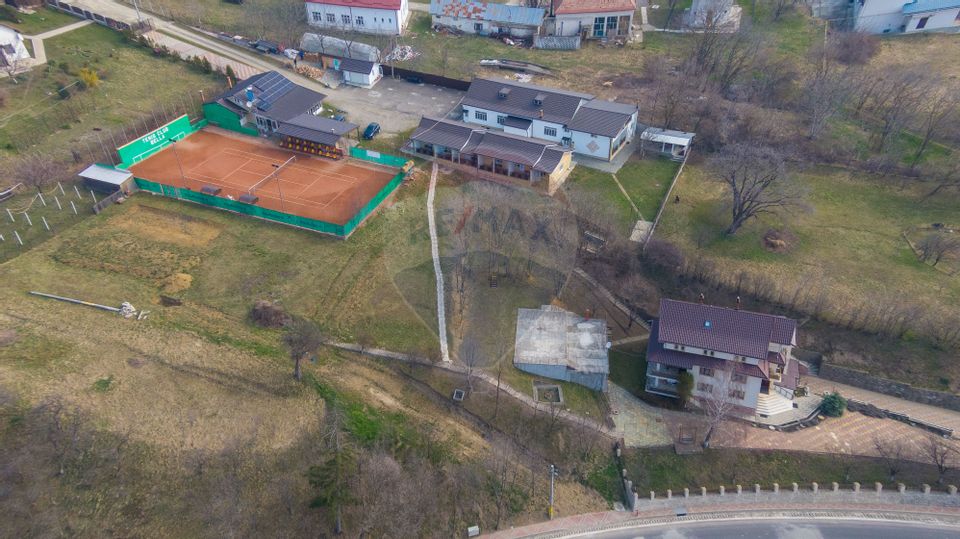 Hotel / Pensiune cu 15 camere de vânzare în zona Central