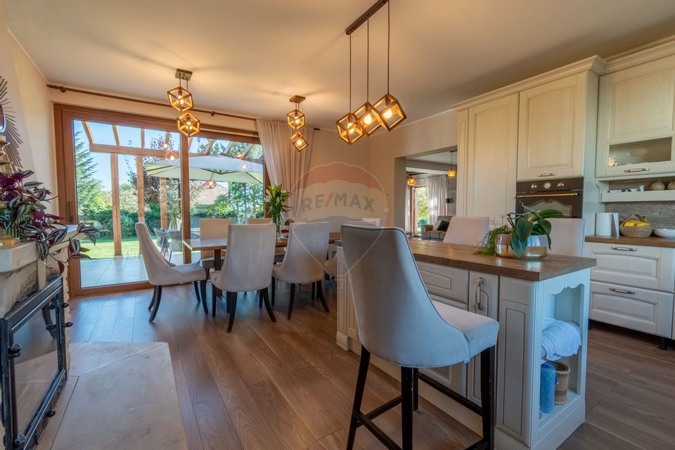 Proprietate exclusivista de vanzare: 2 case | 9 camere | 2000 mp teren