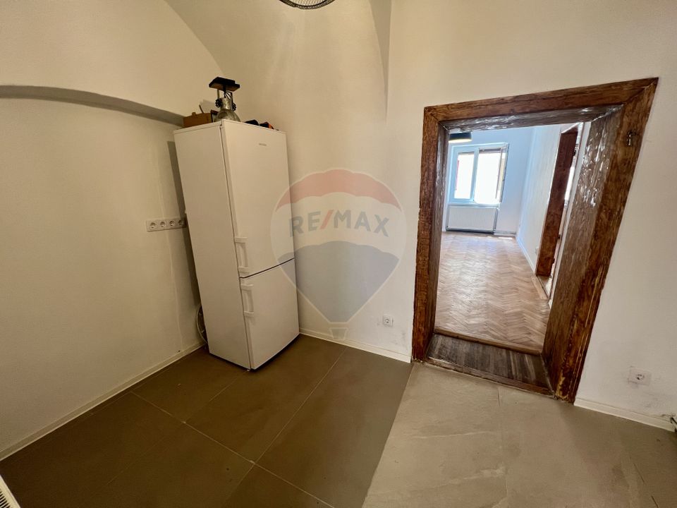 2 room Apartment for rent, Central area