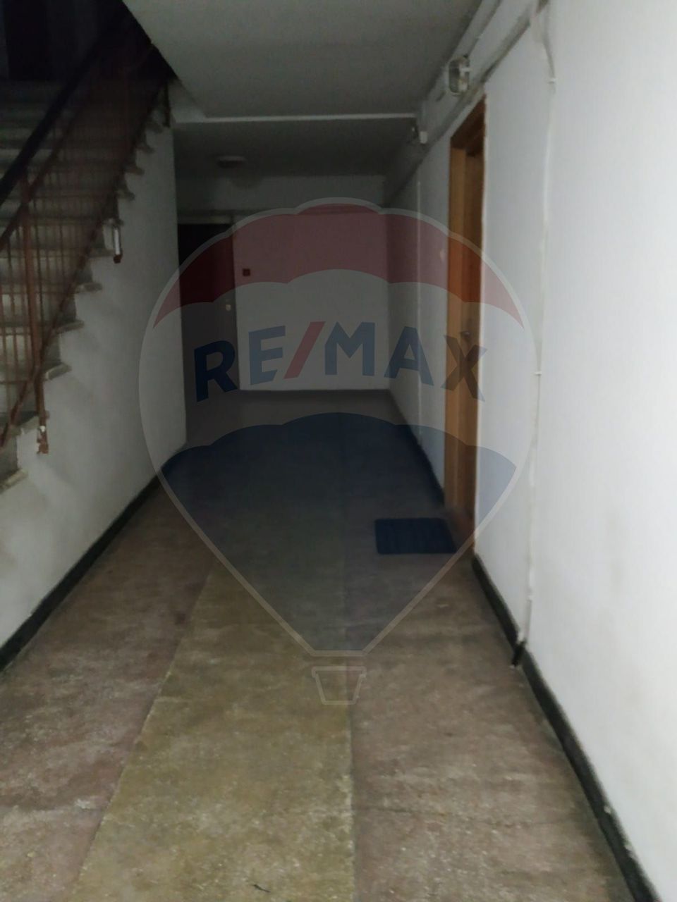 Rent 3 rooms Dec, Obor, furnished, equipped, Exclusive!