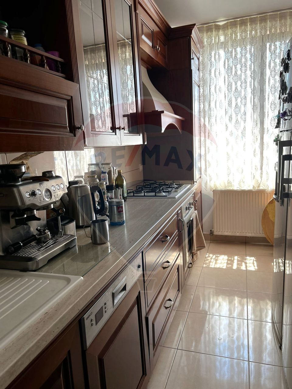 6 room Apartment for sale, Fundeni area