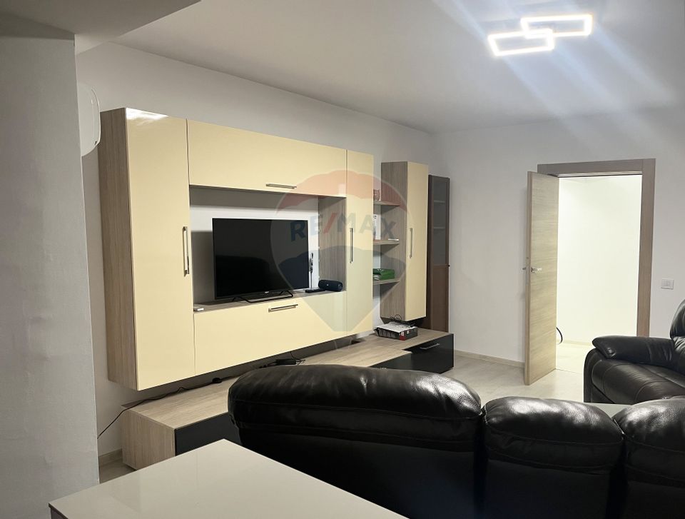 Inchiriere apartament cu 3 camere  - Aviatiei, metrou Aurel Vlaicu