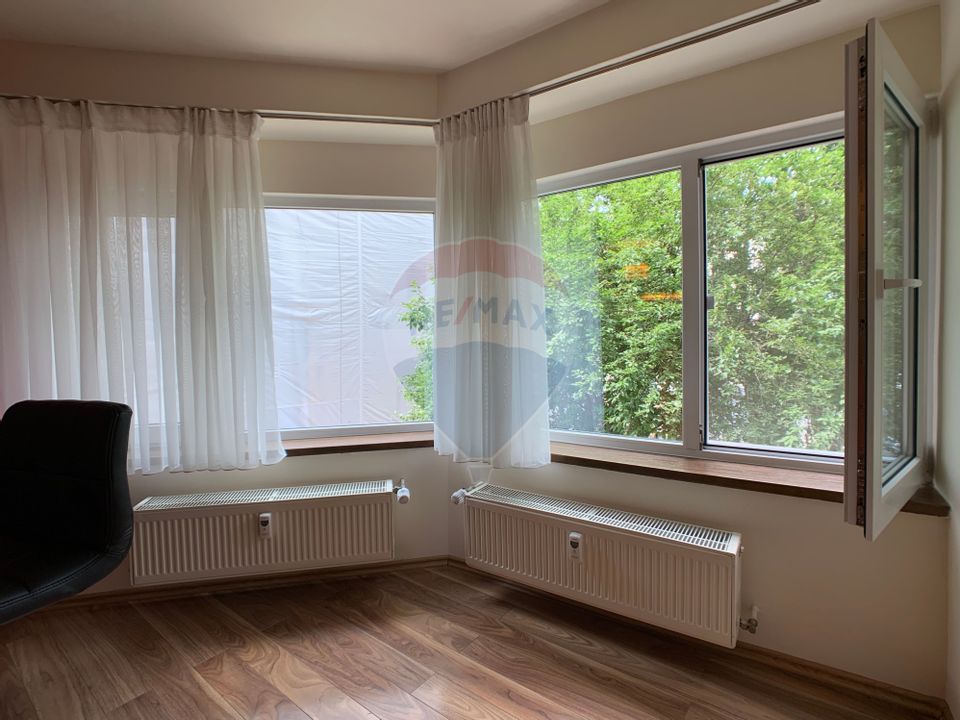 3 room Apartment for sale, Piata Unirii area