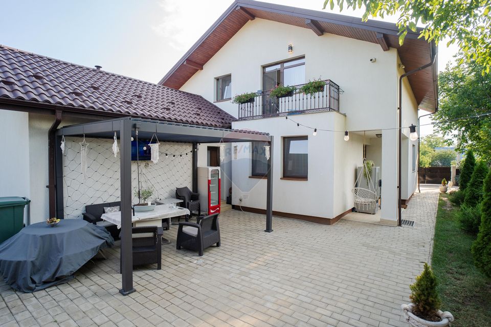 4 room House / Villa for sale