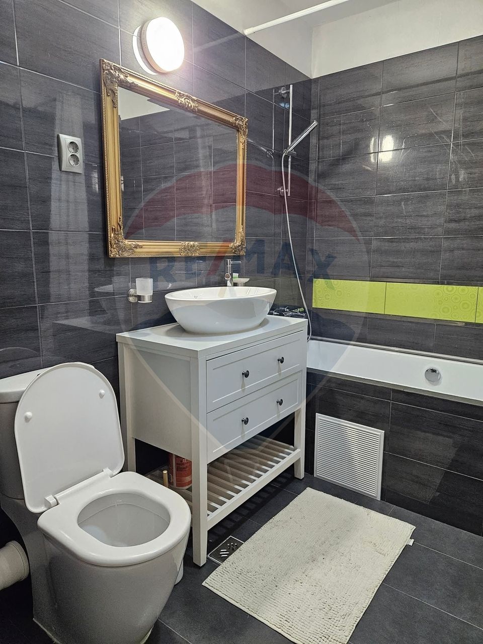 Vând apartament 2 camere, zona Vivo, Comision 0%