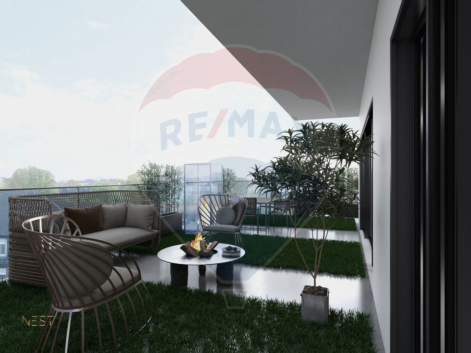 Penthouse cu 2 camere  LUX de vânzare în zona Intim-Spitalul Judetean