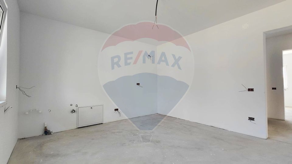 Casă / Vilă cu teren 371 mp de vânzare in Cumpana