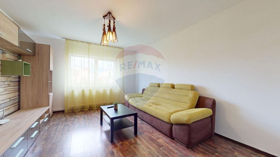 REZERVAT - Apartament 4 camere Astra