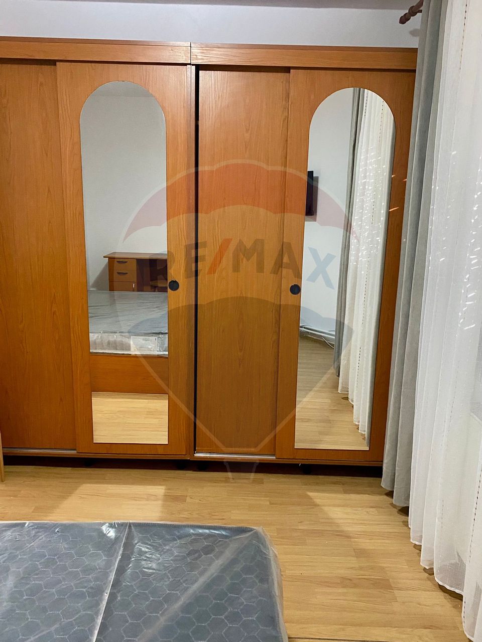 Apartament cu 2 camere de închiriat la casă, zona Grădiște