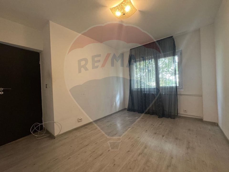 Apartament 3 cam de vânzare Drumul Taberei-metrou Valea Ialomitei