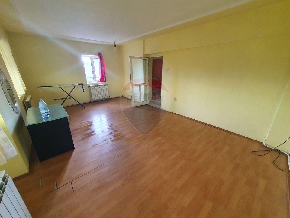 6 room House / Villa, Gara area